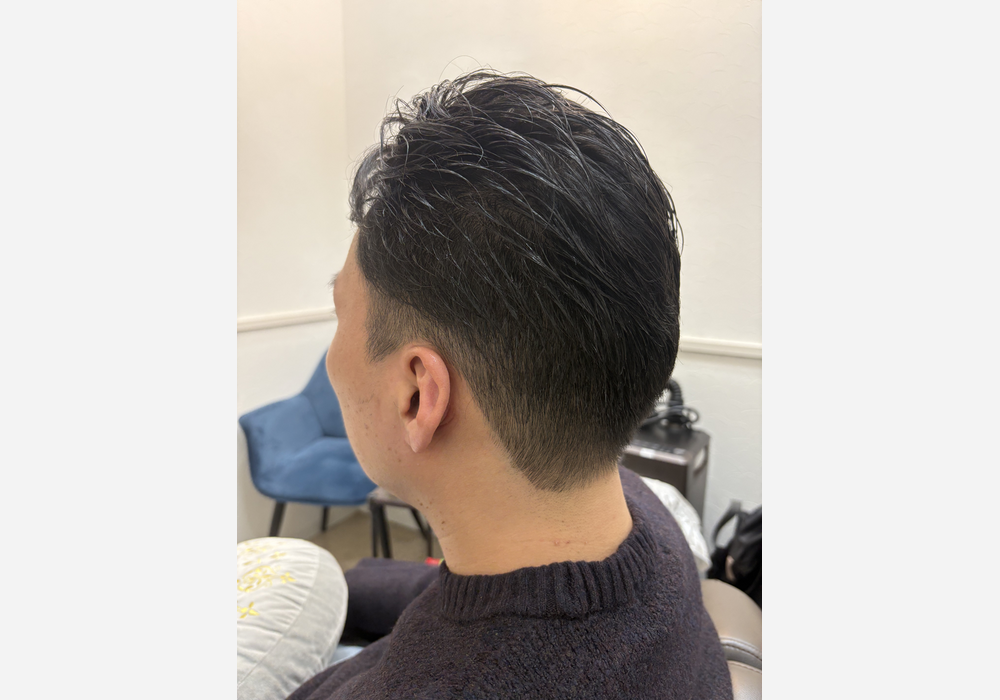 男性