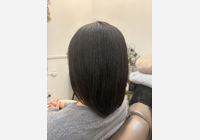 女性