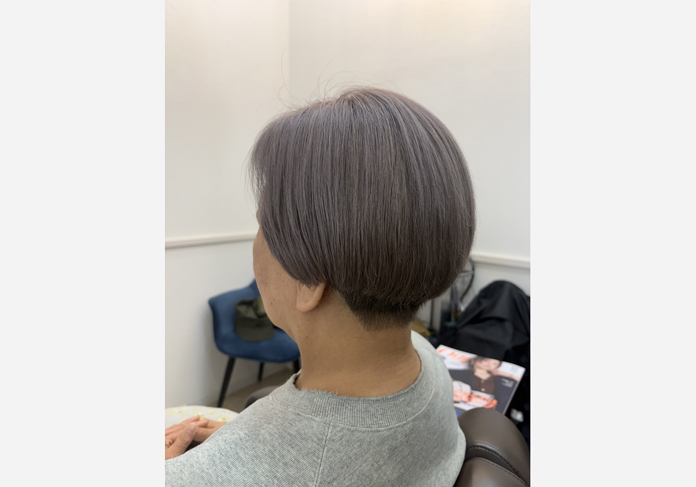 女性