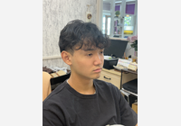 男性