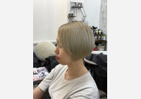 女性