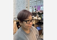 女性