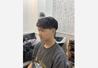 男性