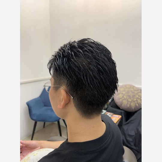 男性