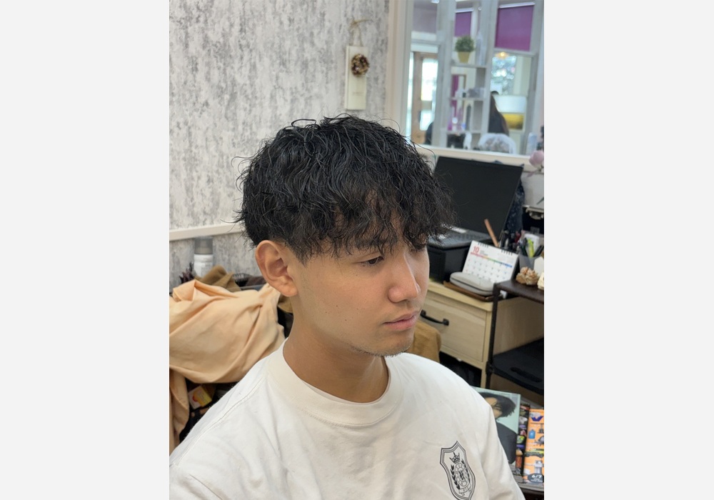 男性