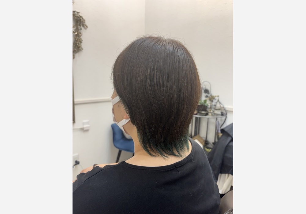 女性